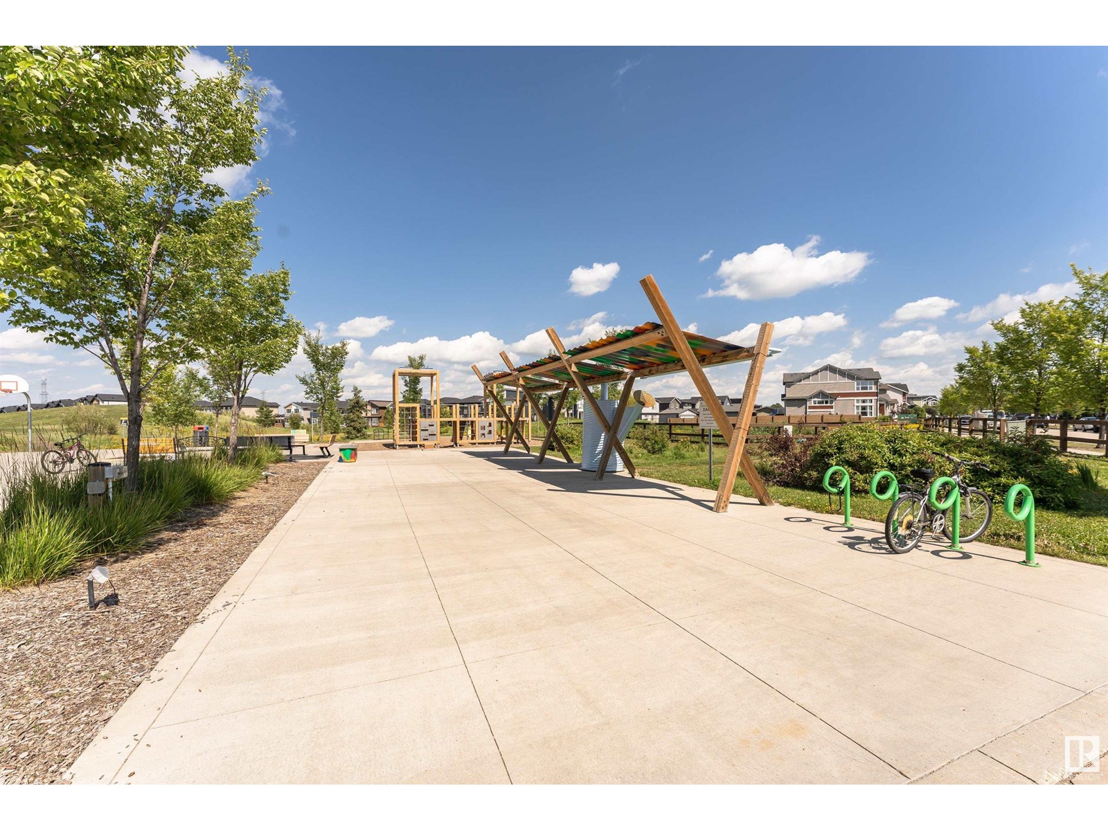 Photo 47 of 451 39 St Sw, Edmonton AB