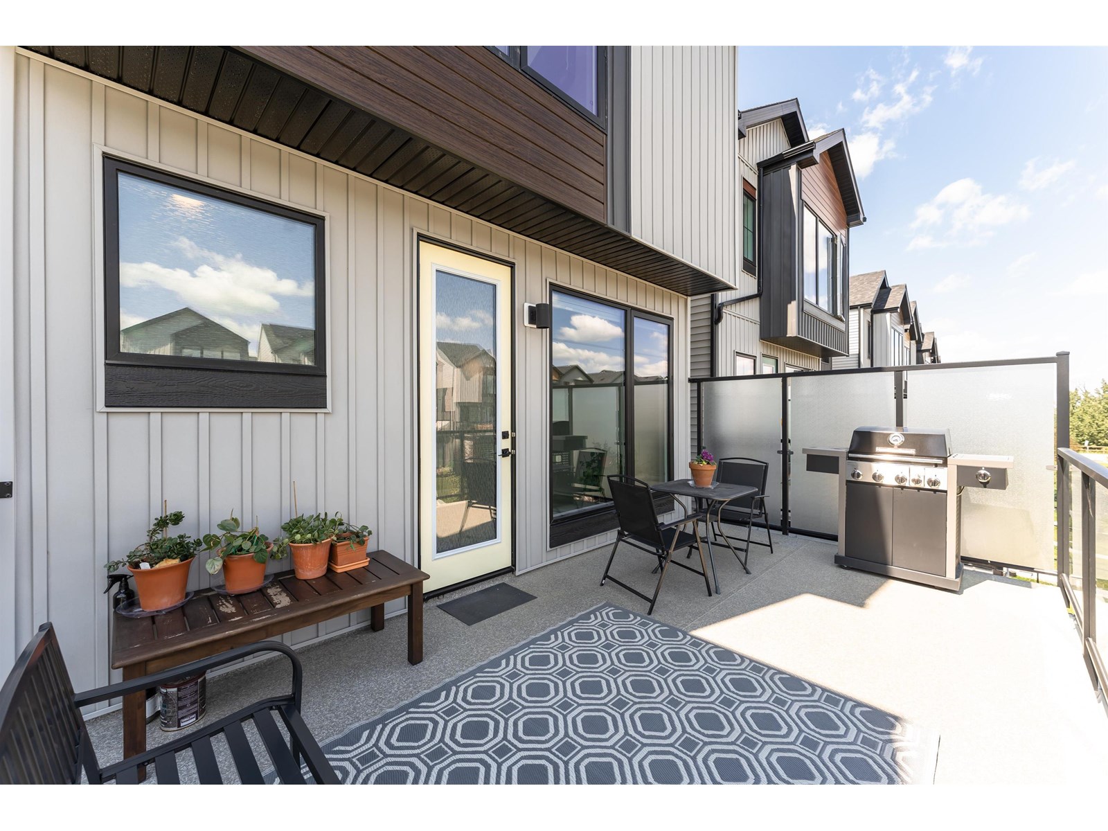 Photo 8 of 451 39 St Sw, Edmonton AB