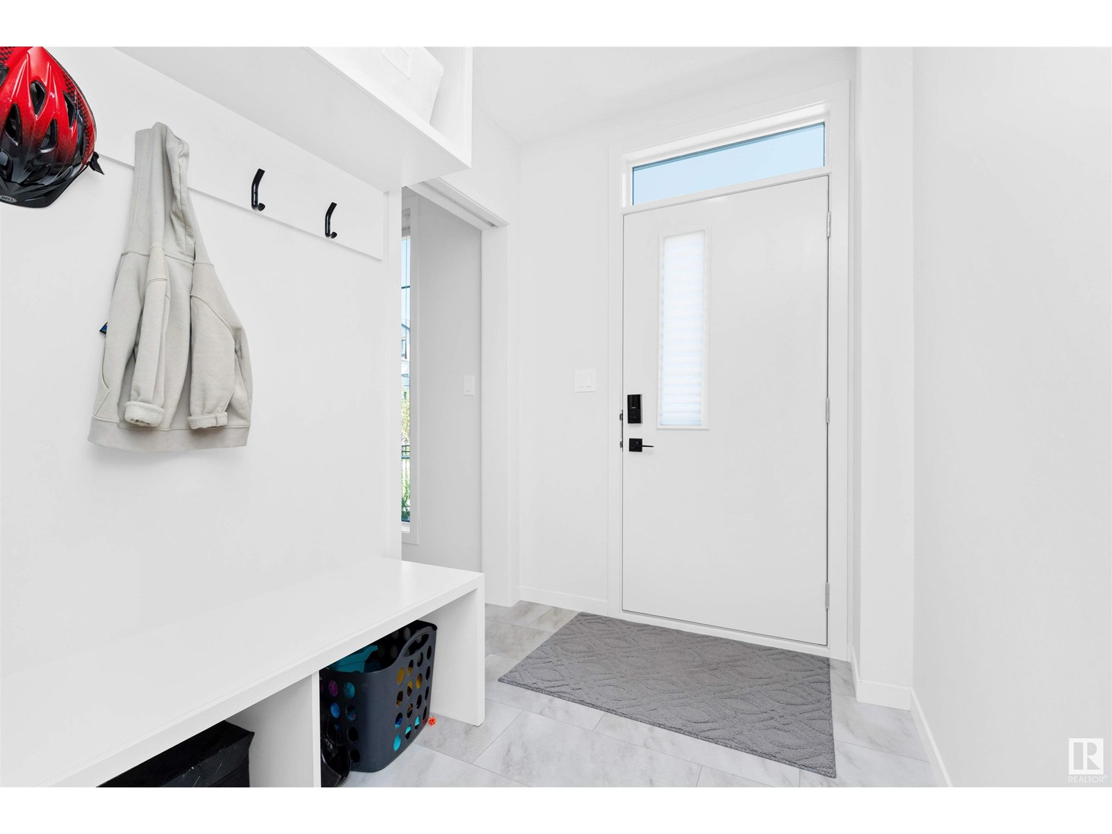 Photo 9 of 451 39 St Sw, Edmonton AB