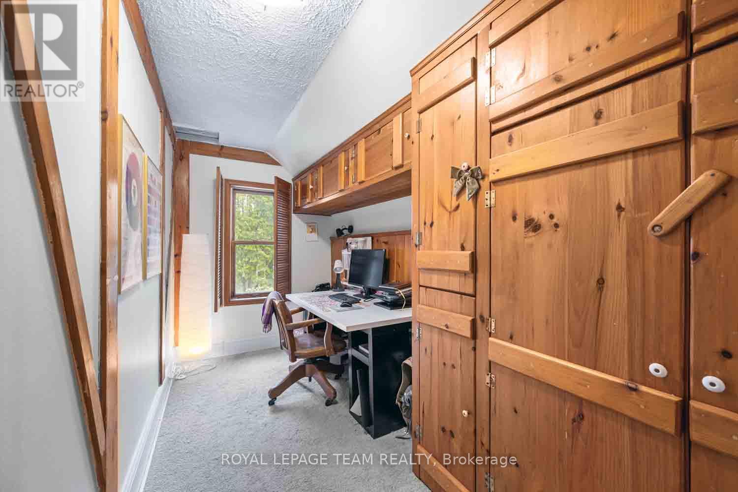 Photo 19 of 167 Drummond Street, Ottawa ON