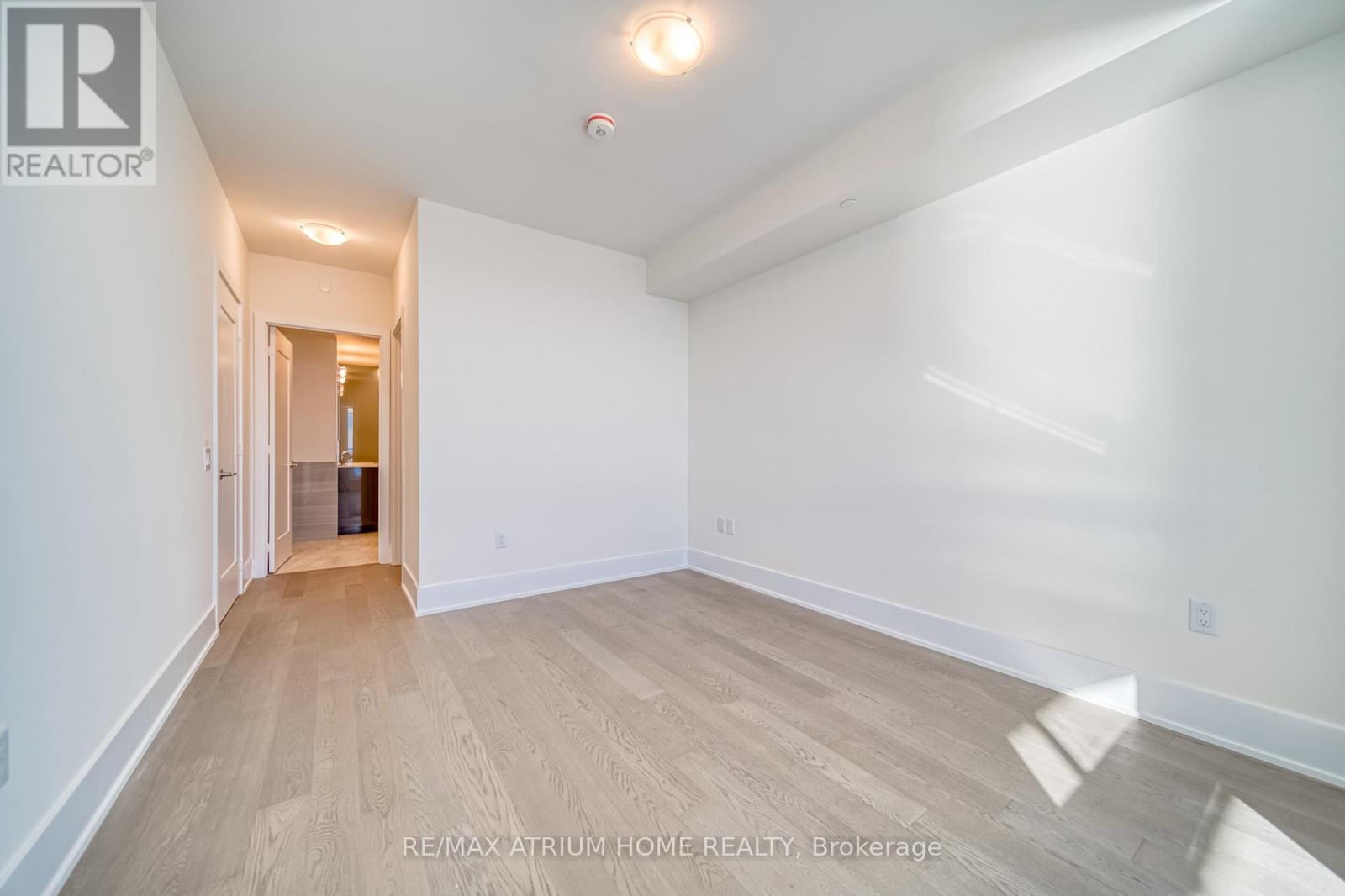 Photo 6 of 5302 28 Freeland Street, Toronto ON