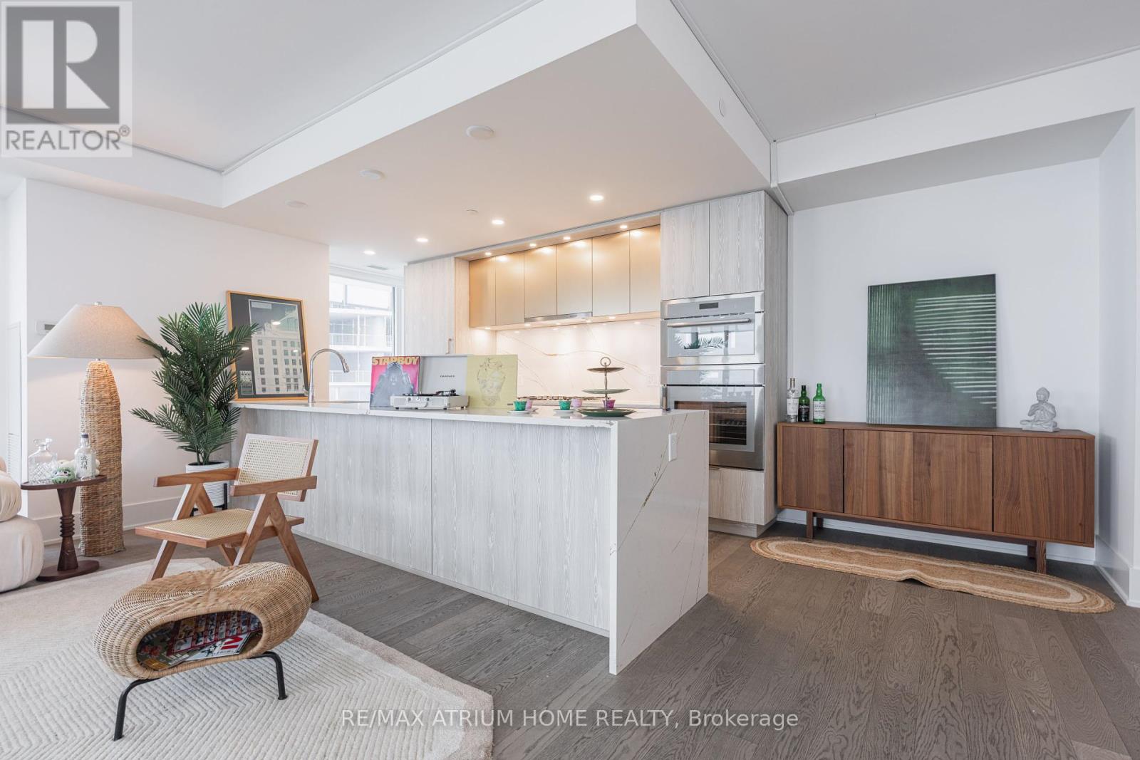 Photo 4 of 5302 28 Freeland Street, Toronto ON