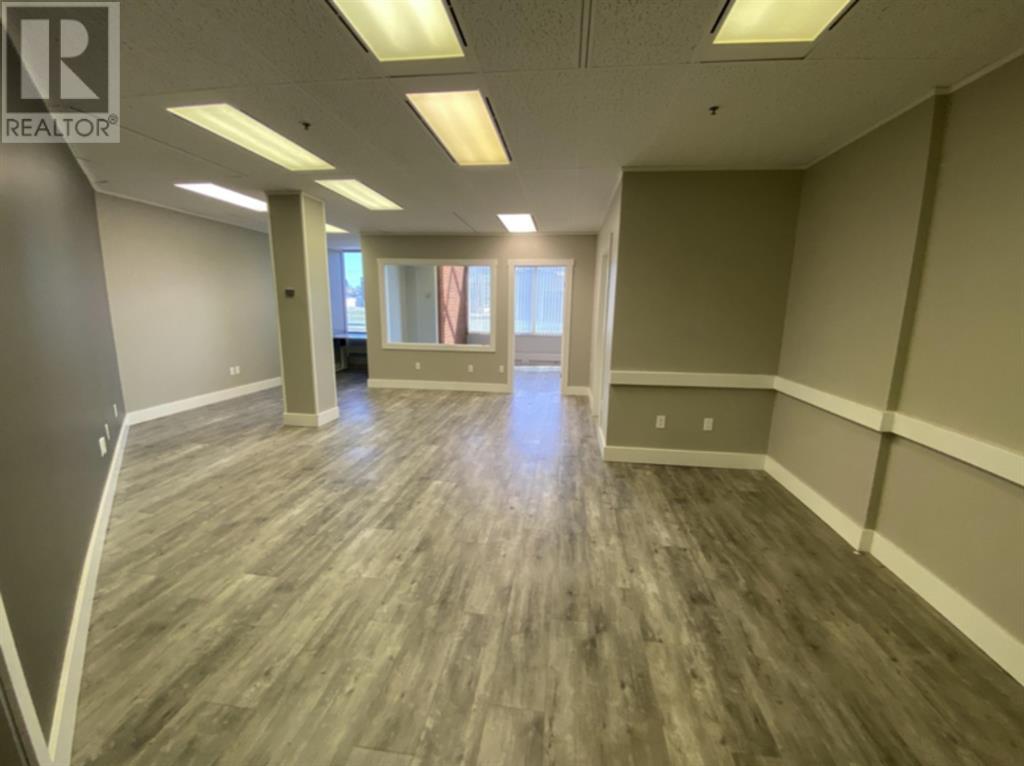 Photo 18 of 108 9804 100 Avenue, Grande Prairie AB