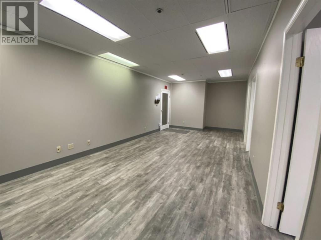 Photo 17 of 108 9804 100 Avenue, Grande Prairie AB