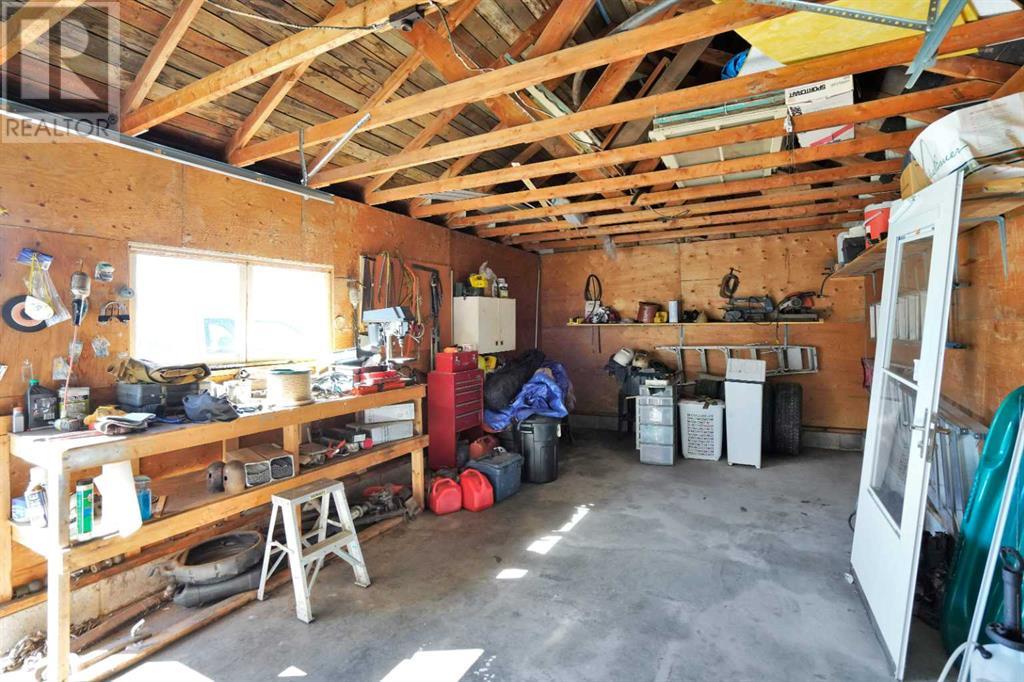 Photo 10 of 32570 Range Road 51, Rural Mountain View County AB