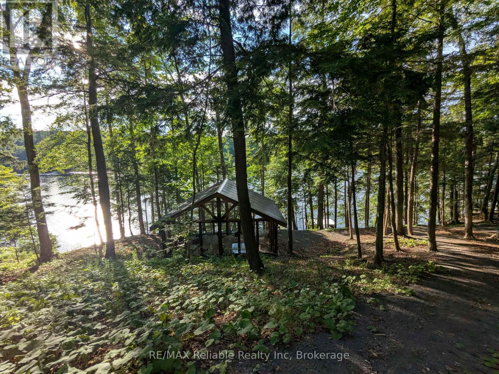 Photo 19 of 223 Shady Maple Road, Mcnab Braeside ON