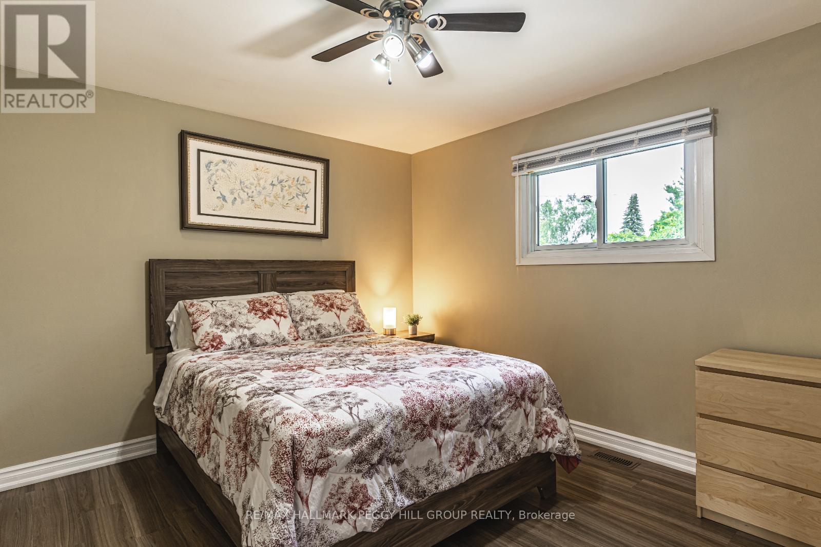 Photo 6 of 438 Forest Avenue S, Orillia ON