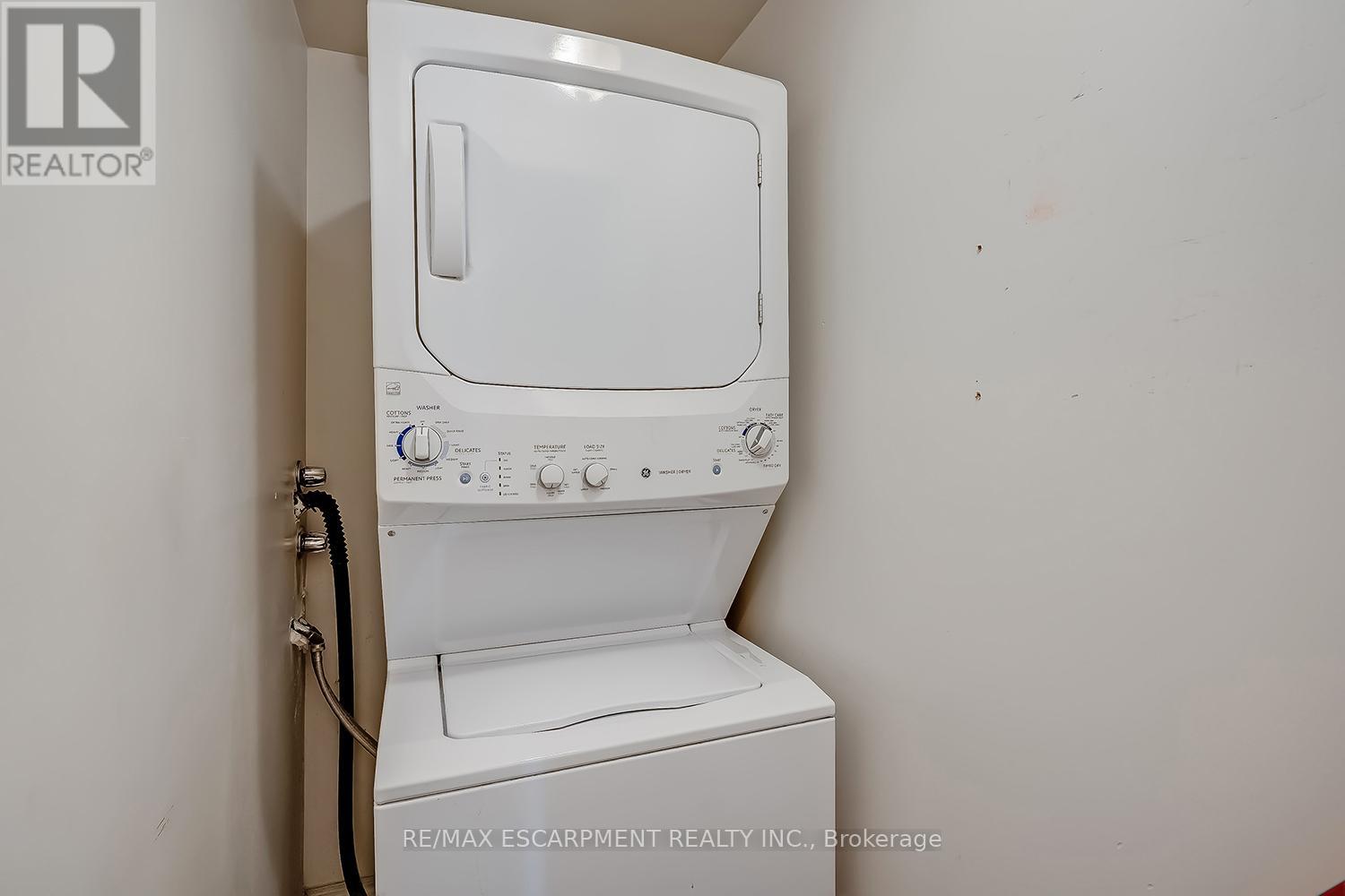 Photo 26 of 609 442 Maple Avenue, Burlington ON