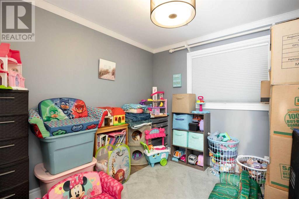 168 Belgian Green, Fort McMurray