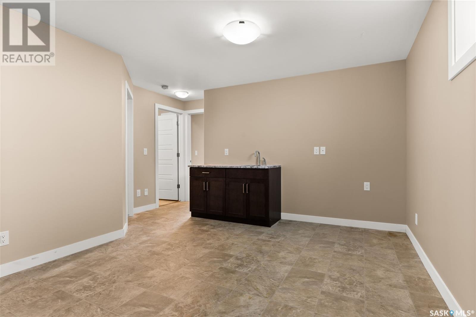 Photo 33 of 4733 Green View Crescent E, Regina SK