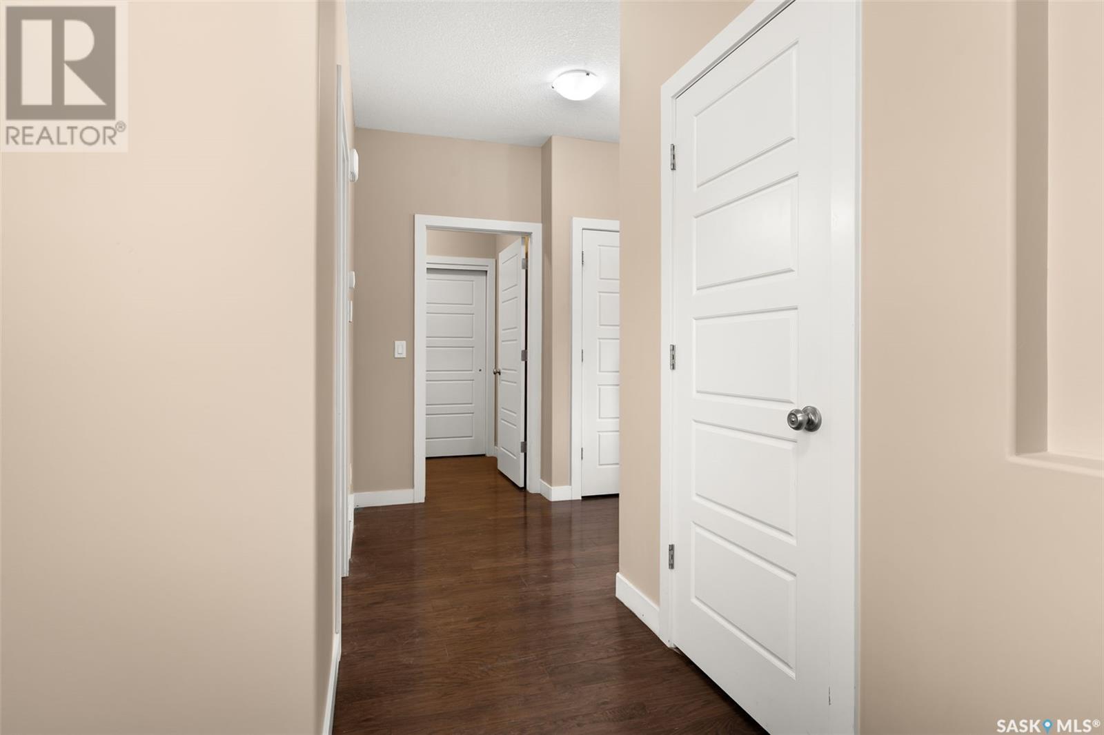 Photo 4 of 4733 Green View Crescent E, Regina SK