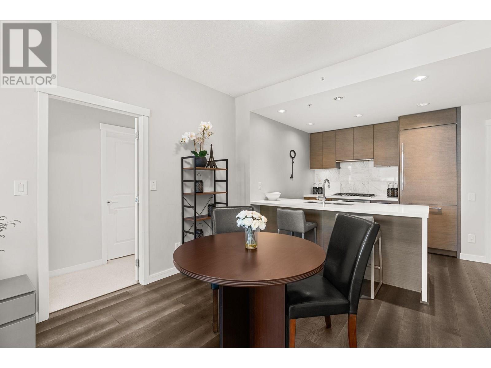 Photo 3 of 606 5628 Birney Avenue, Vancouver BC