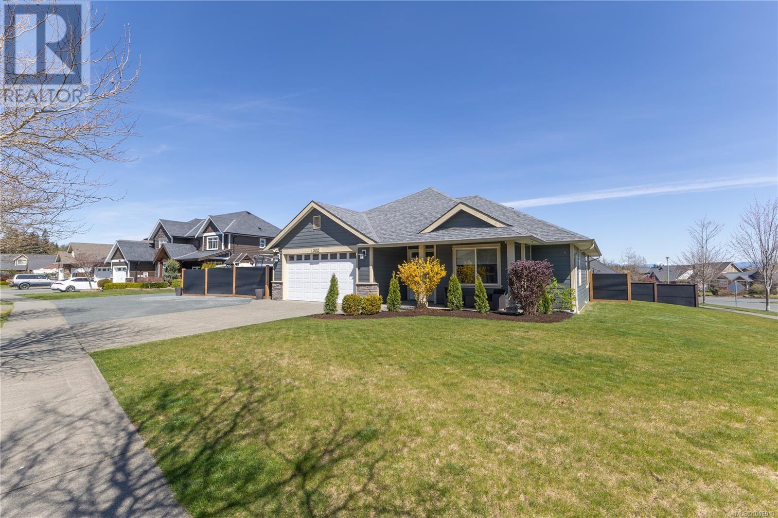 Photo 3 of 302 Maryland Rd, Campbell River BC