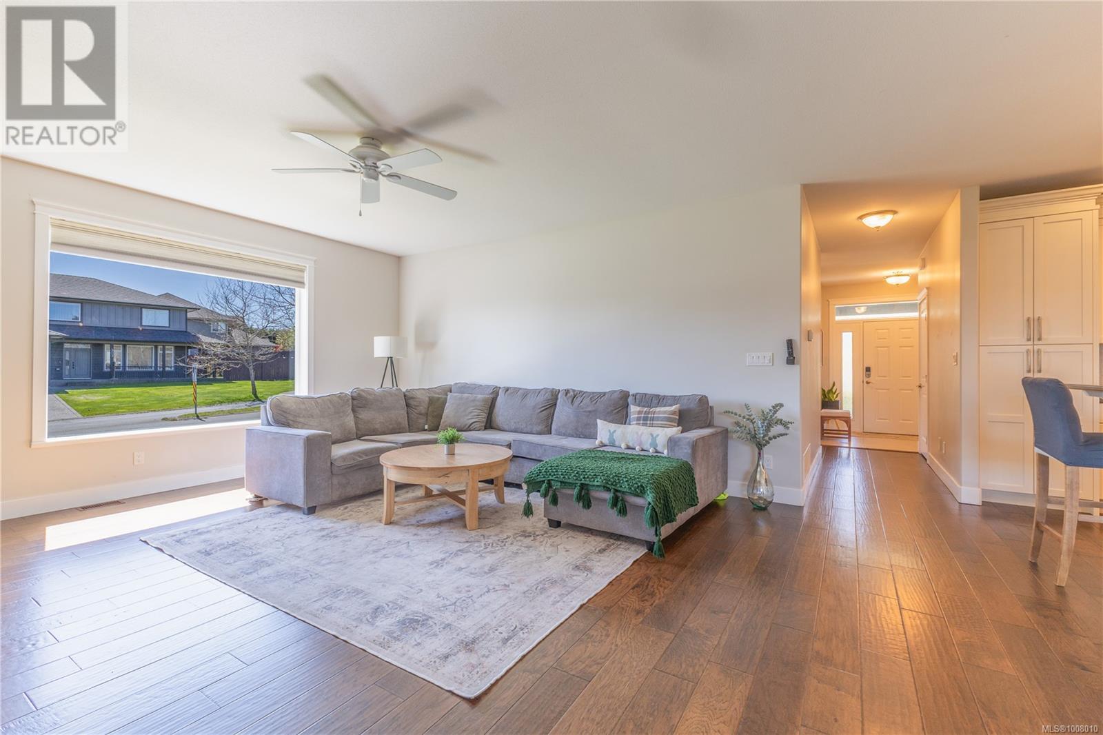 Photo 8 of 302 Maryland Rd, Campbell River BC