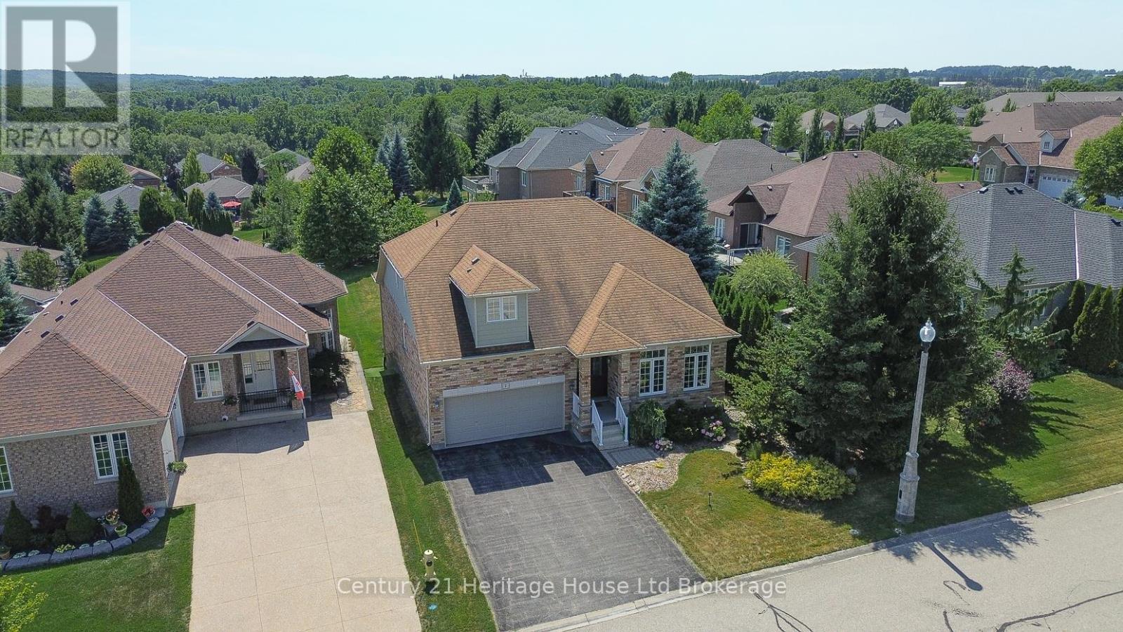 Photo 2 of 2 Green Gable Place, Woodstock ON