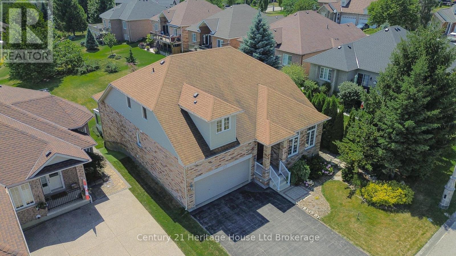 Photo 4 of 2 Green Gable Place, Woodstock ON