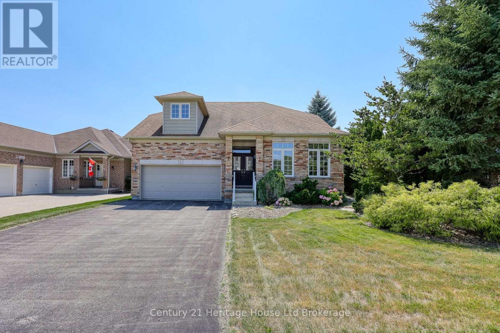 Photo 3 of 2 Green Gable Place, Woodstock ON