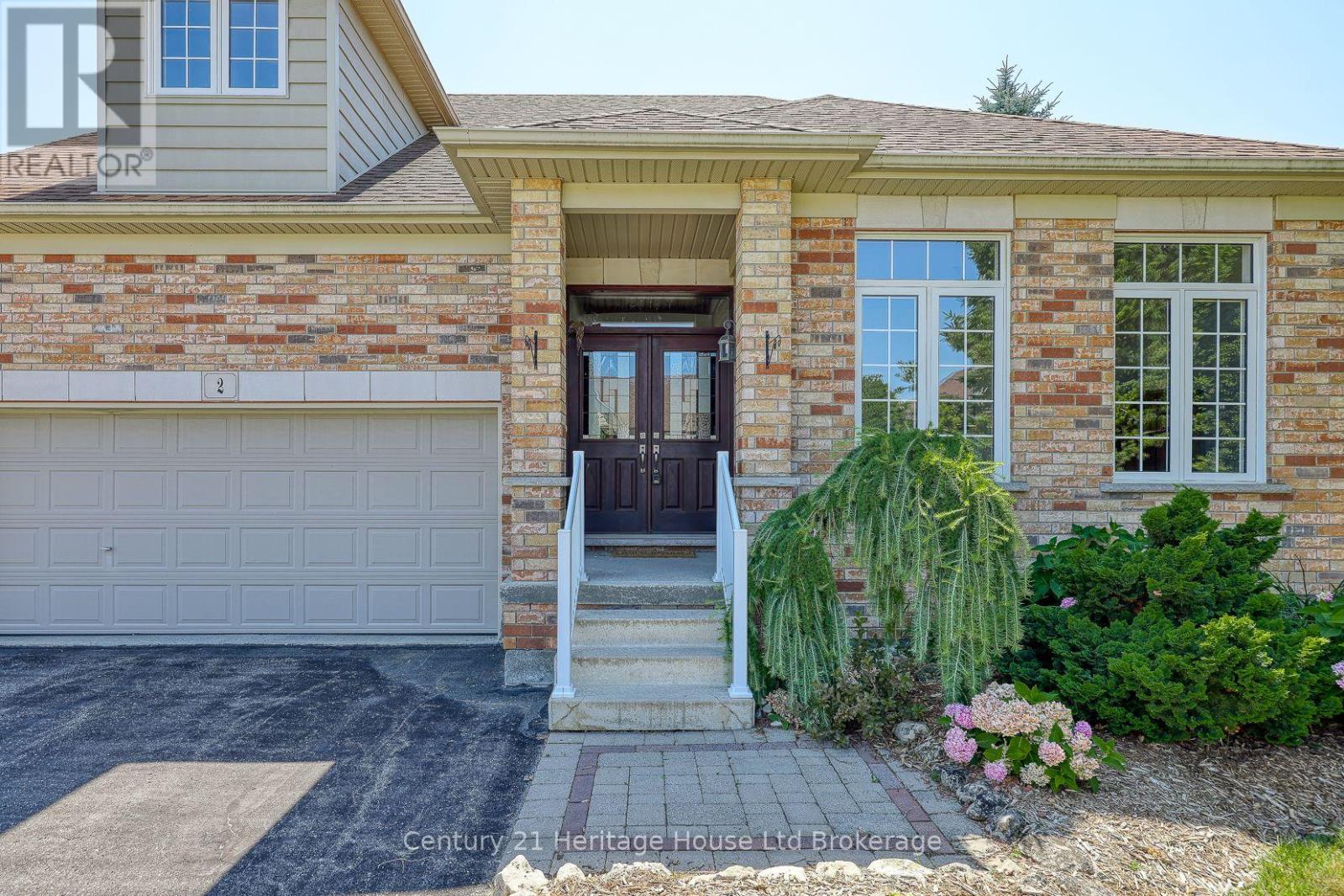 Photo 6 of 2 Green Gable Place, Woodstock ON