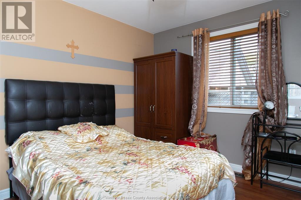 Photo 15 of 747 Eugenie, Windsor ON