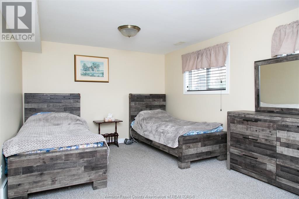 Photo 29 of 747 Eugenie, Windsor ON