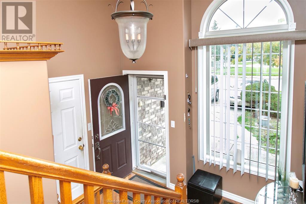 Photo 7 of 747 Eugenie, Windsor ON