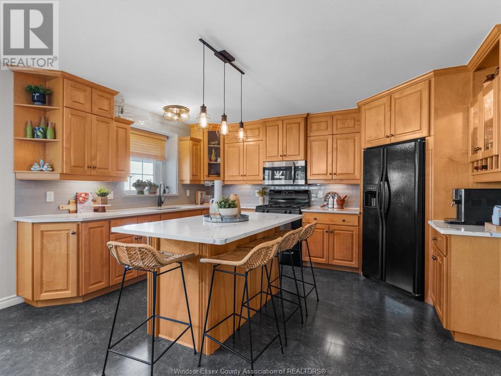 Photo 10 of 2115 County Road 27, Lakeshore ON