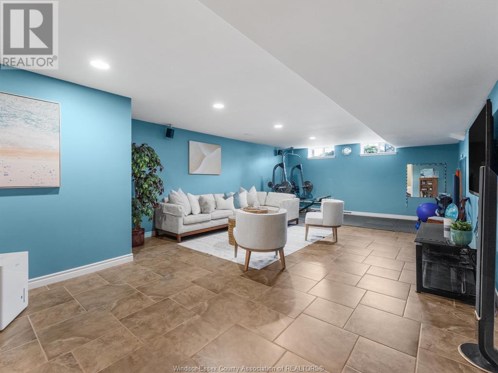 Photo 32 of 2115 County Road 27, Lakeshore ON