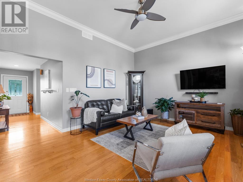 Photo 8 of 2115 County Road 27, Lakeshore ON