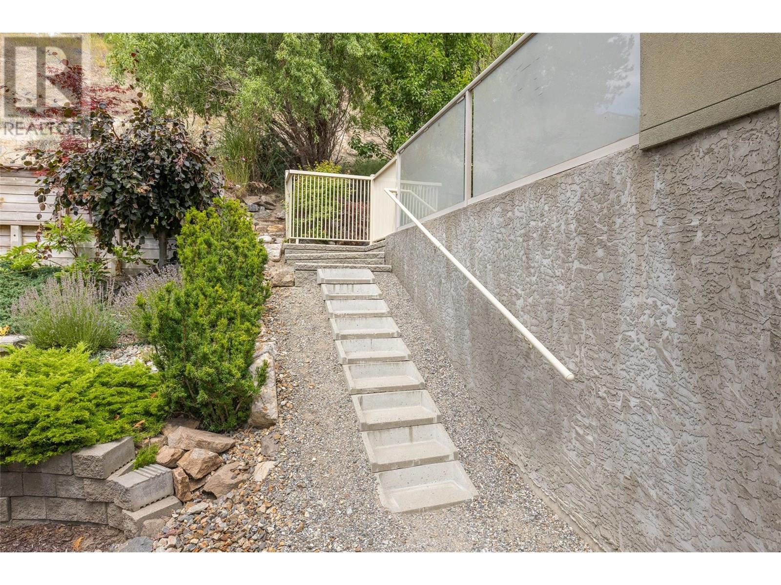  2060 Spyglass Way, West Kelowna
