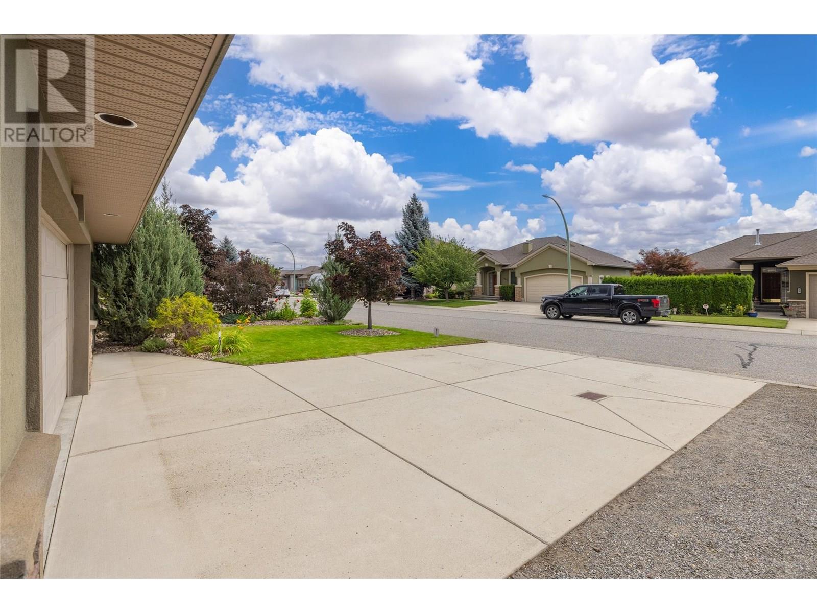  2060 Spyglass Way, West Kelowna