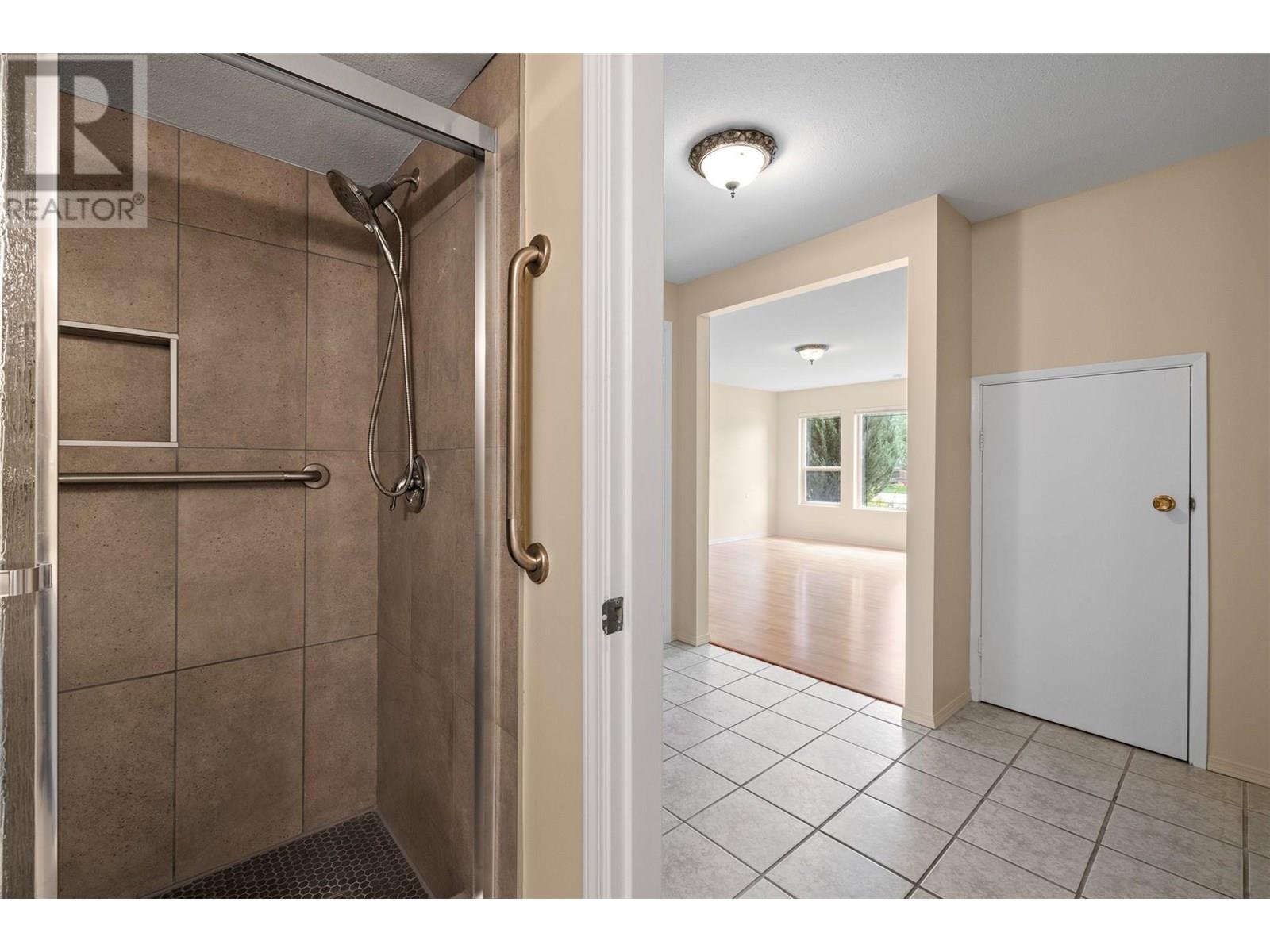  2060 Spyglass Way, West Kelowna