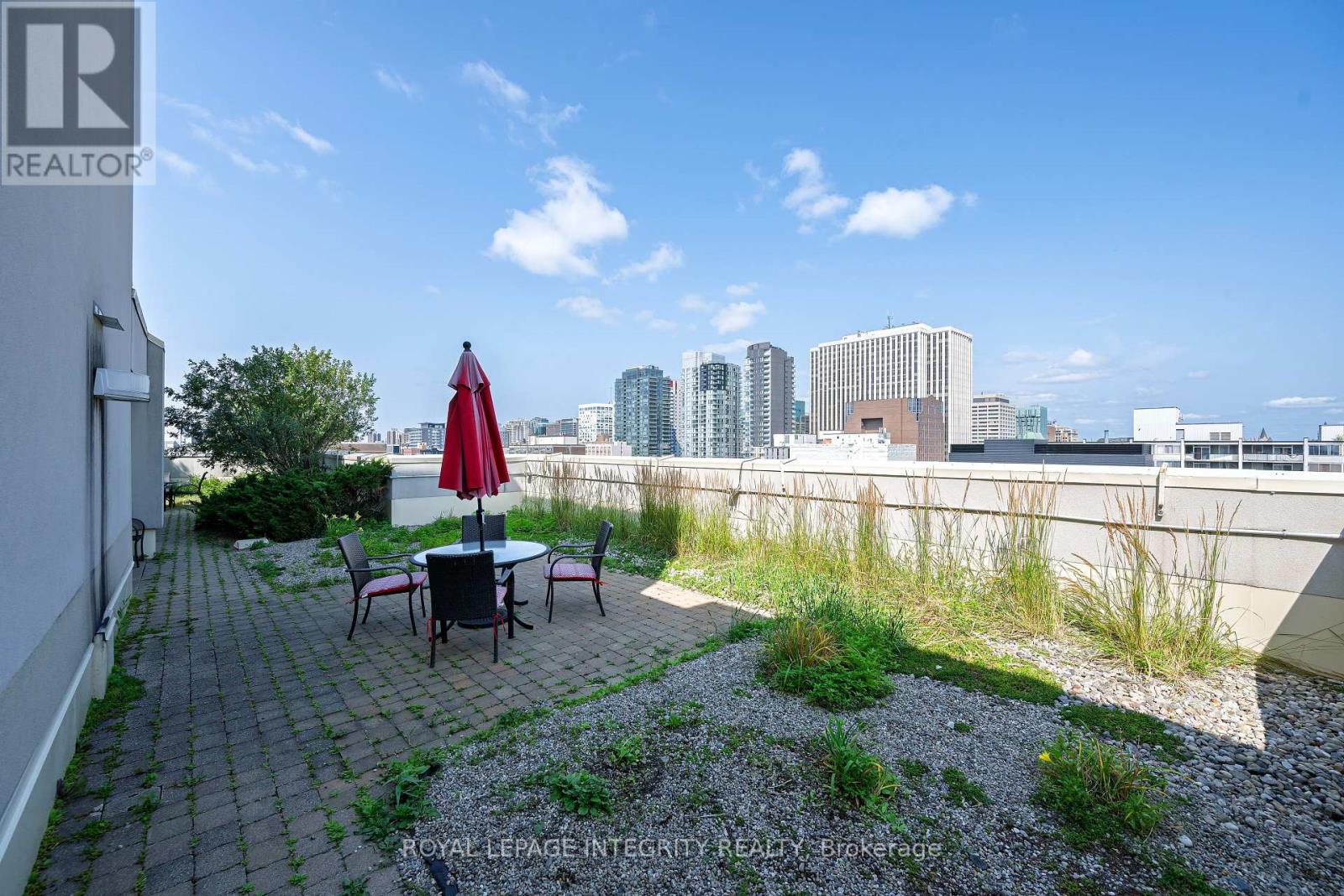 Photo 33 of 203 138 Somerset Street W, Ottawa ON
