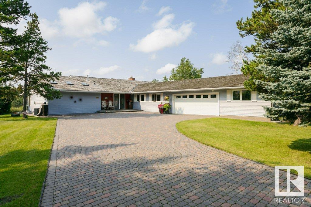 Photo 6 of 1 Donsdale Cr Nw, Edmonton AB