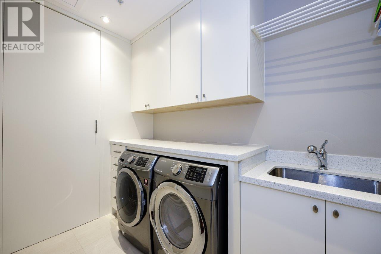 3928 W 34TH AVENUE, Vancouver