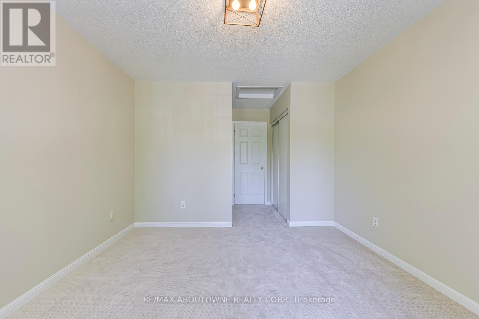 Photo 31 of 3037 Abernathy Way, Oakville ON