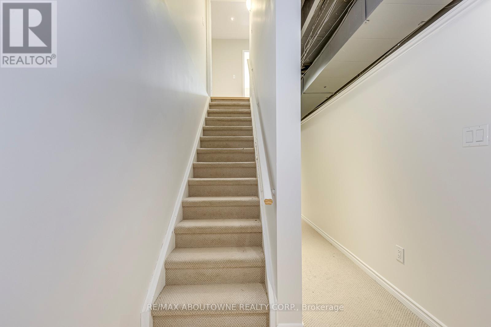Photo 36 of 3037 Abernathy Way, Oakville ON
