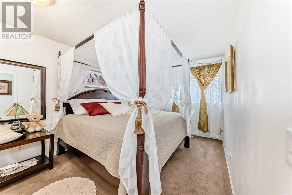 Single Family House Bungalow for Sale in  Doverview Crescent SE Dover Calgary 