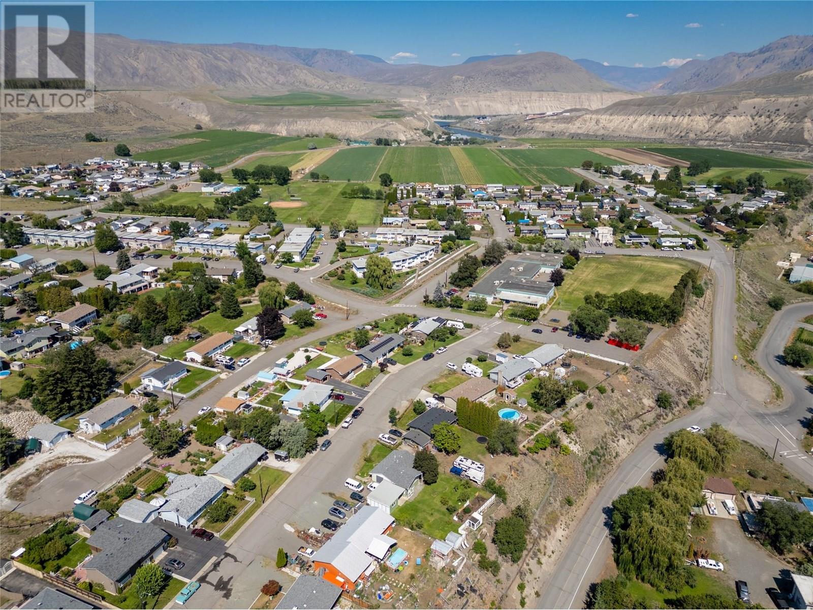 Photo 5 of 207 Ash Street, Ashcroft BC