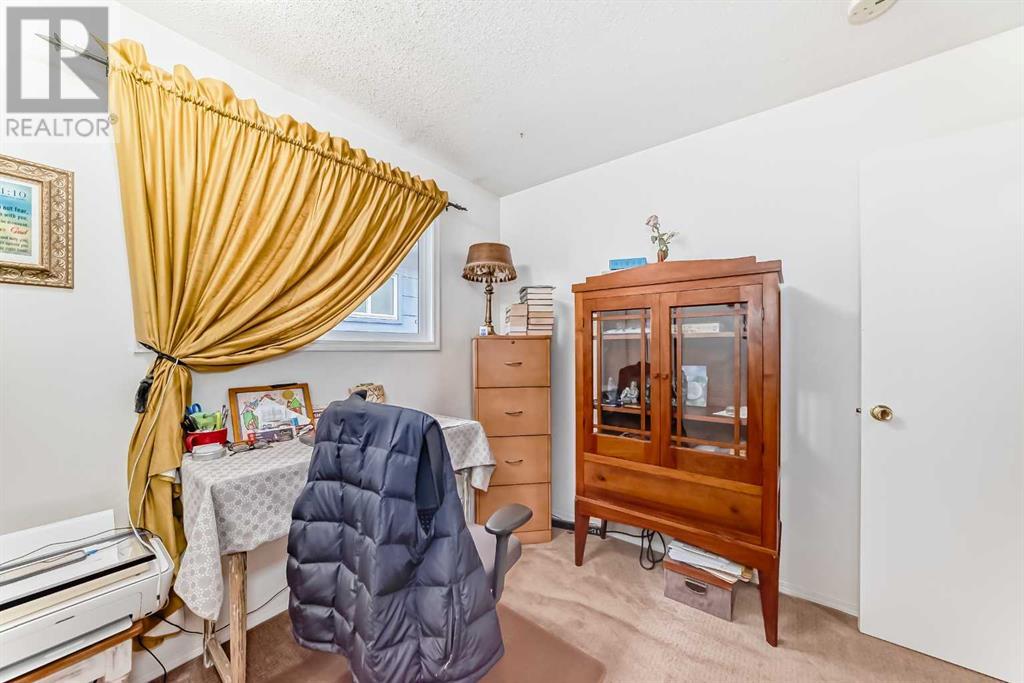 Single Family House Bungalow for Sale in  Doverview Crescent SE Dover Calgary 