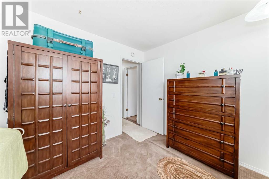 Single Family House Bungalow for Sale in  Doverview Crescent SE Dover Calgary 