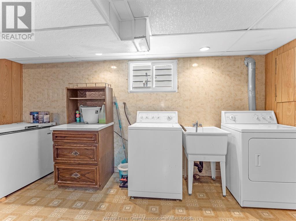 Photo 21 of 1722 Albert Road, Windsor ON