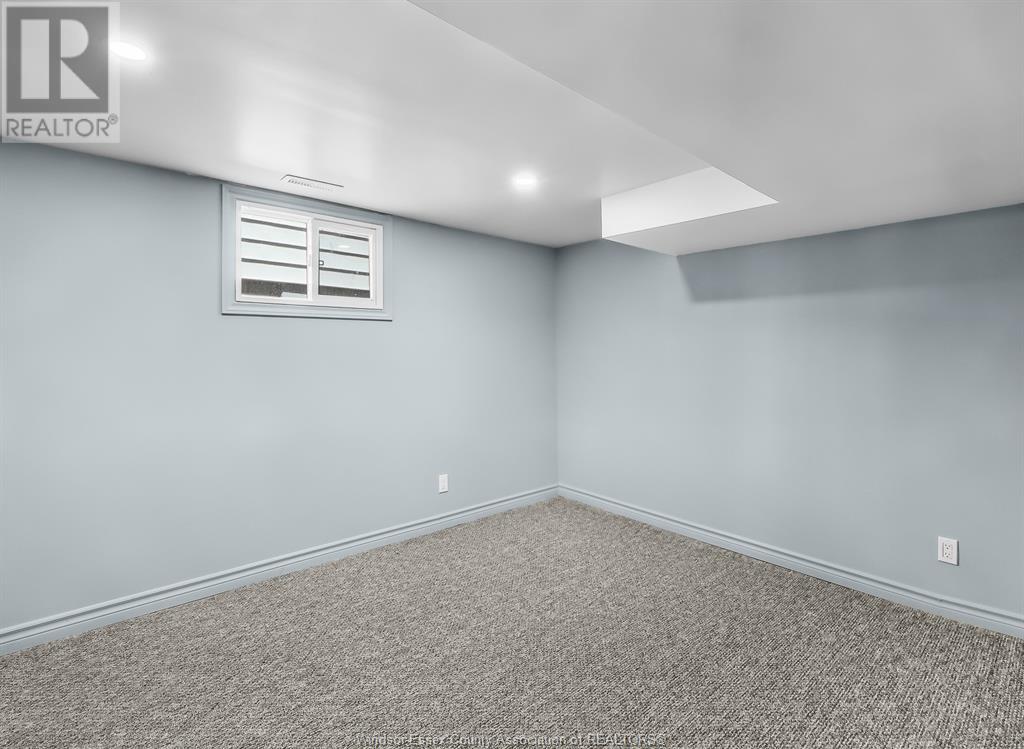 Photo 23 of 1722 Albert Road, Windsor ON