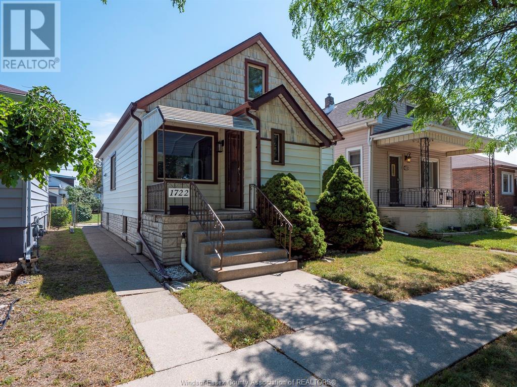 Photo 3 of 1722 Albert Road, Windsor ON