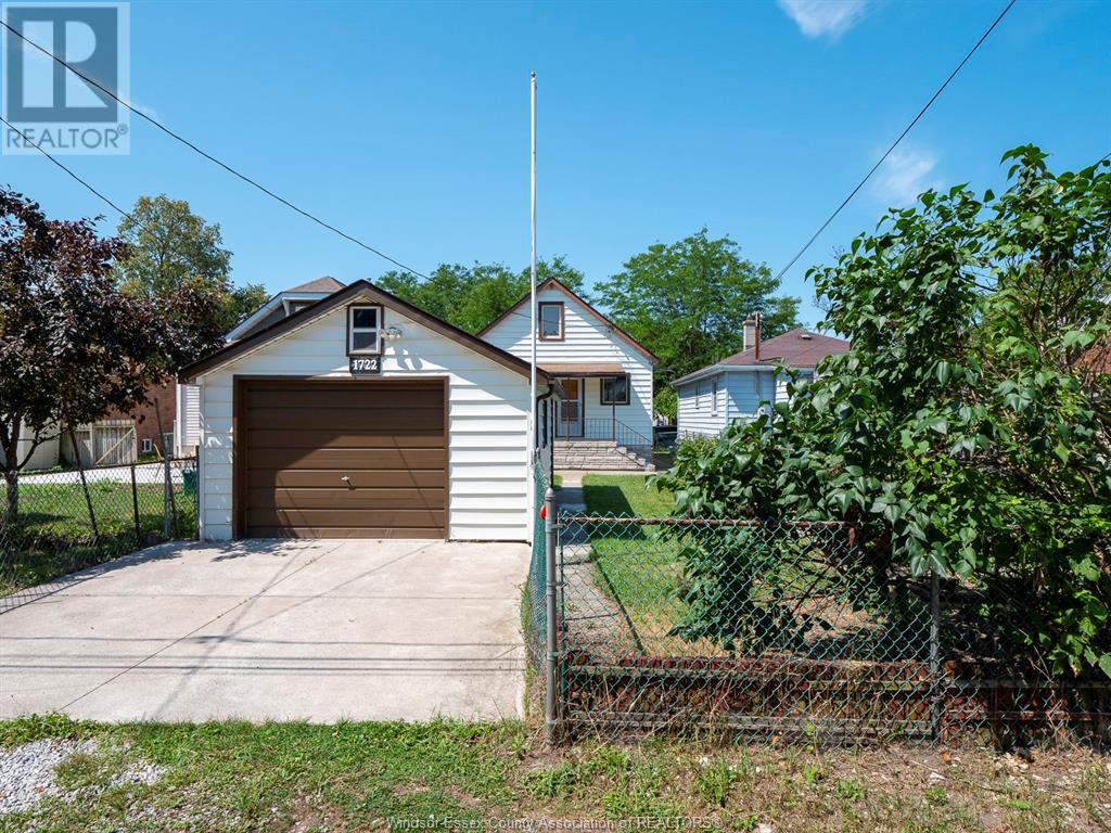 Photo 31 of 1722 Albert Road, Windsor ON