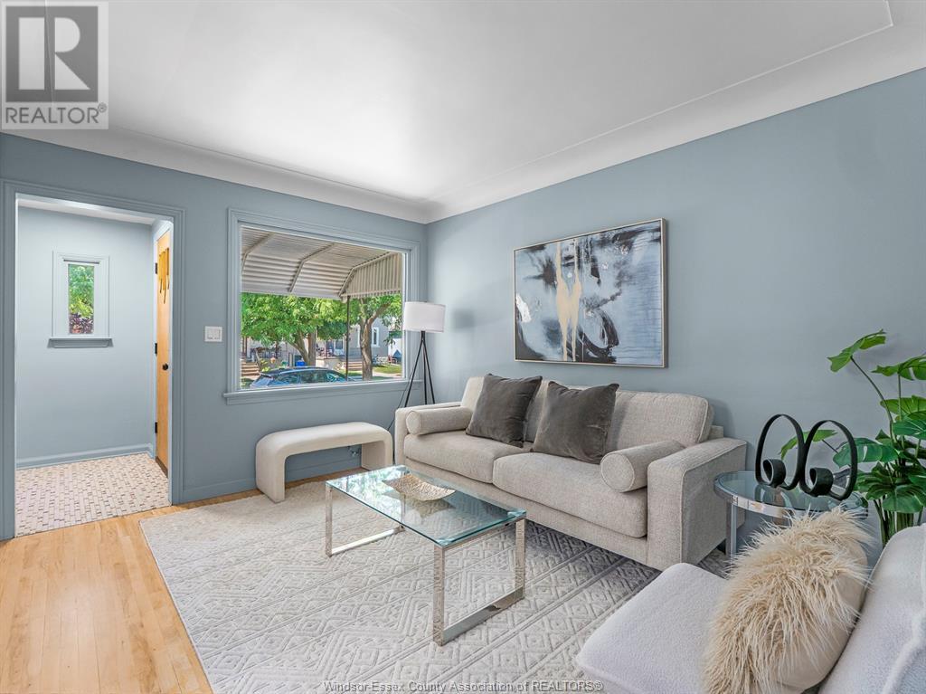 Photo 4 of 1722 Albert Road, Windsor ON