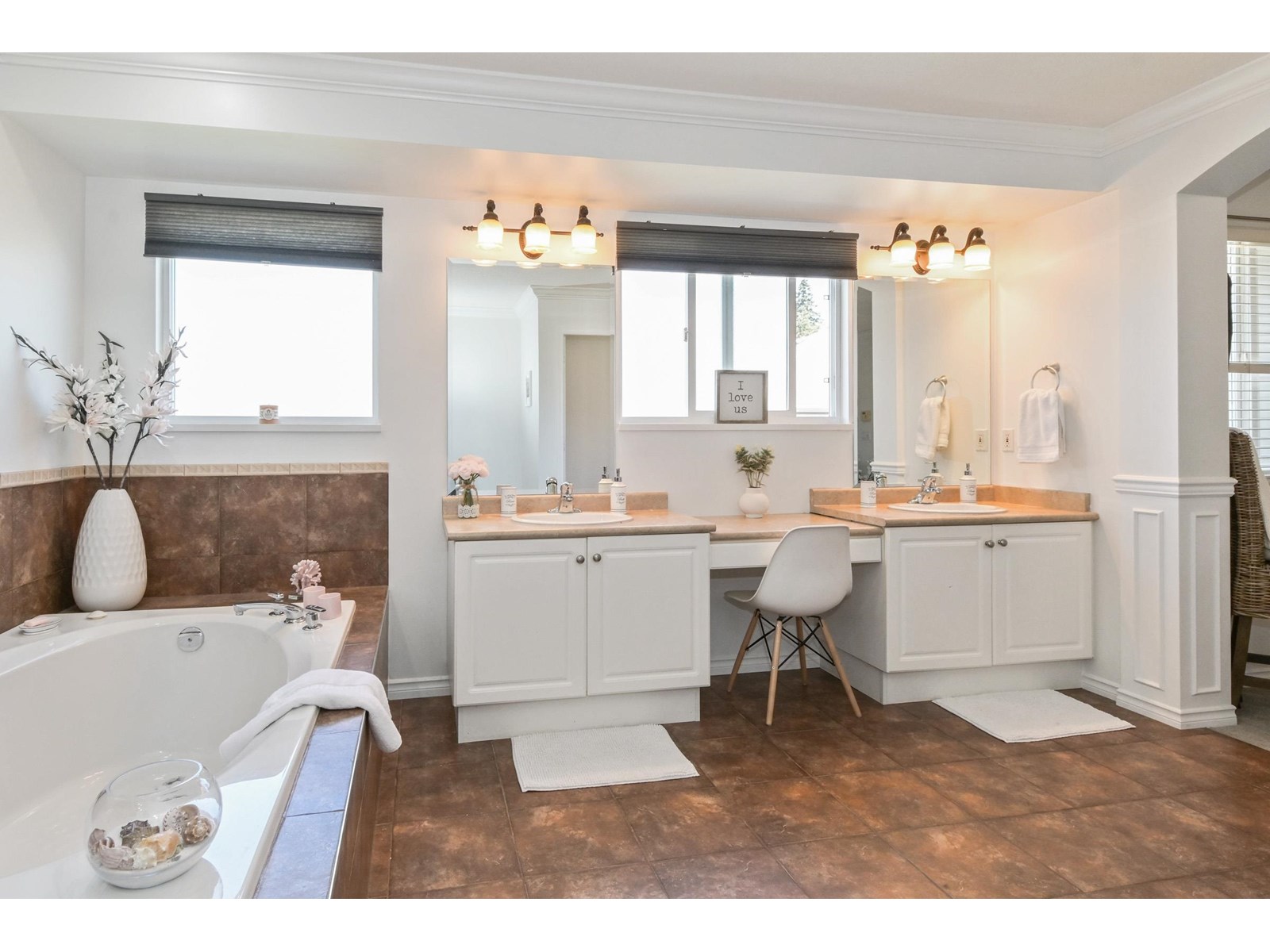 Photo 13 of 21671 89 A Avenue, Langley BC