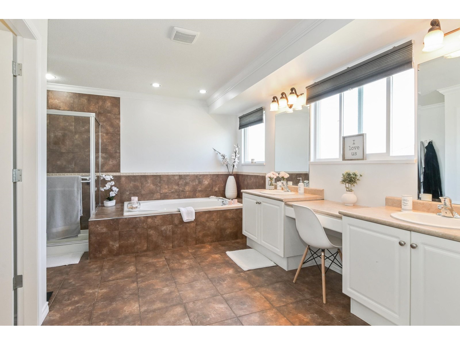 Photo 38 of 21671 89 A Avenue, Langley BC