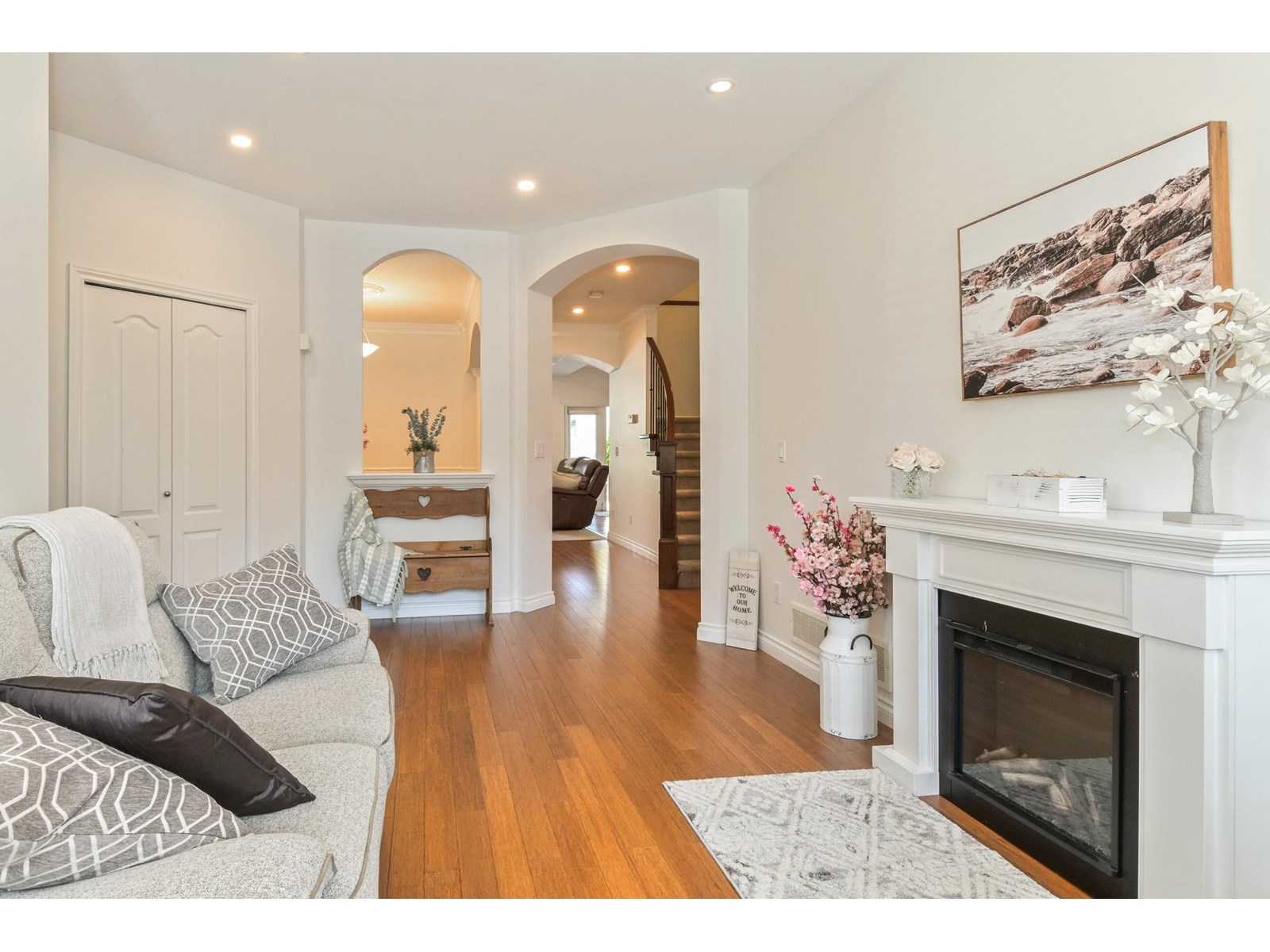 Photo 17 of 21671 89 A Avenue, Langley BC