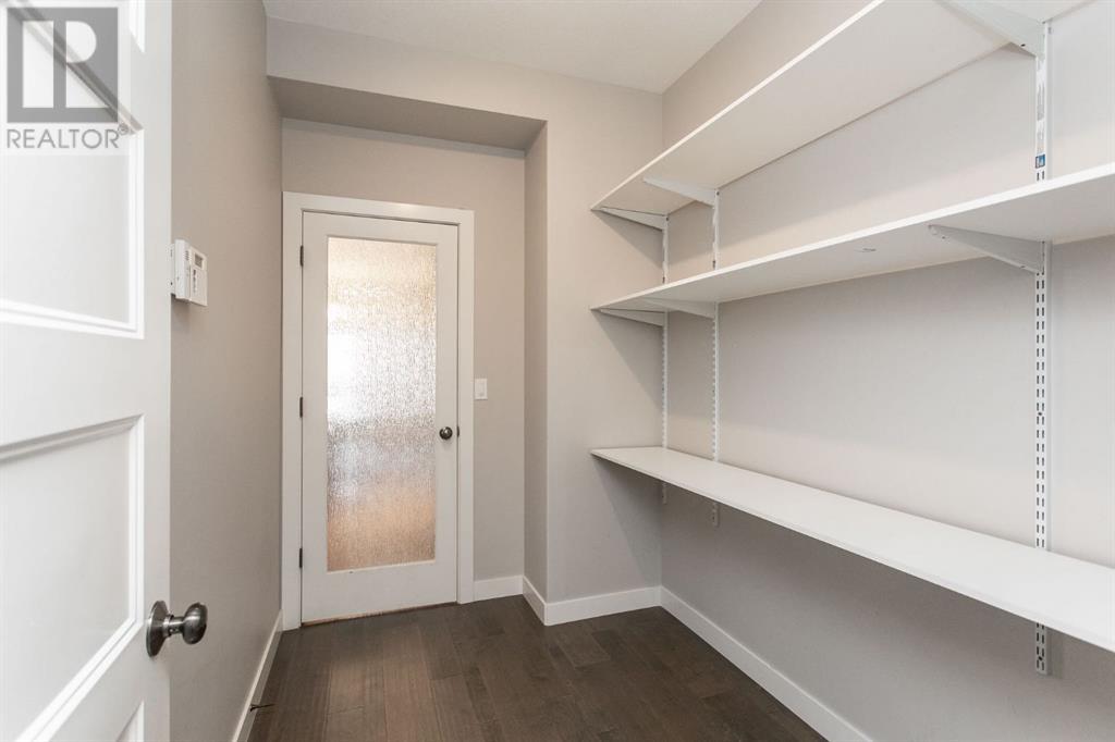 Photo 9 of 52 Talisman Close, Red Deer AB