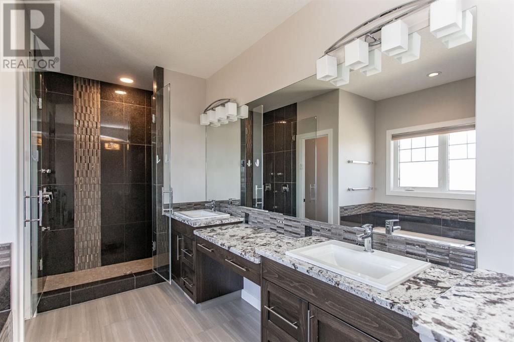 Photo 35 of 52 Talisman Close, Red Deer AB